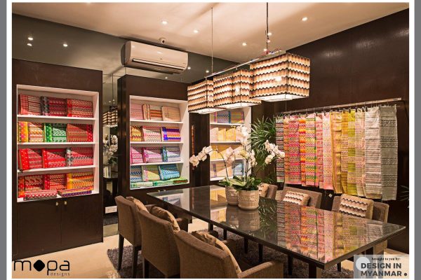 Mogok Pauk Pauk Couture, Fashion Boutique