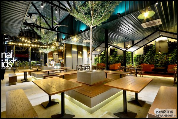 Green House Bar & Restaurant at Mandalay