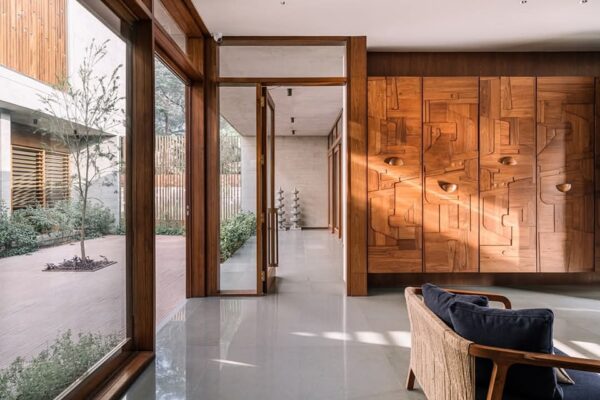 The Inside-out House