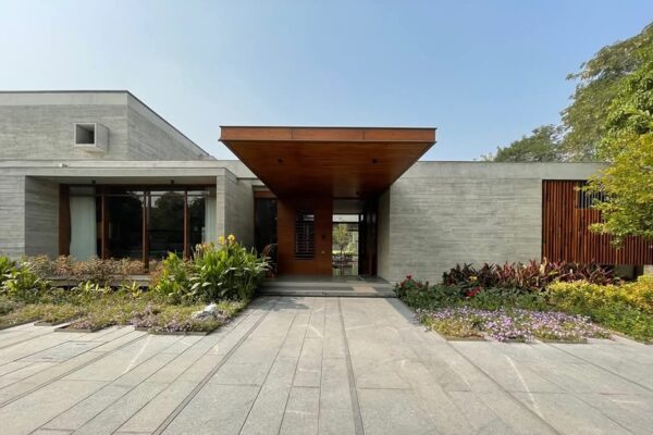The Inside-out House