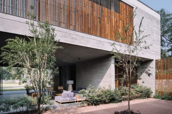 The Inside-out House