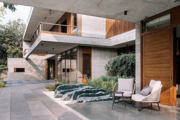 The Inside-out House