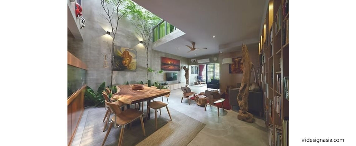 COURTYARD HOUSE