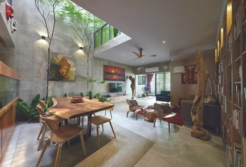 COURTYARD HOUSE