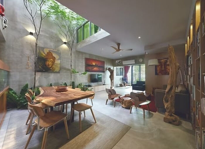 COURTYARD HOUSE